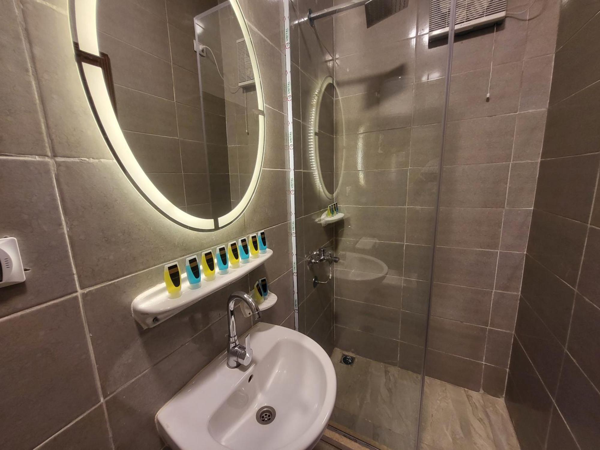Kafret el-Gabal Global Pyramids View Inn מראה חיצוני תמונה