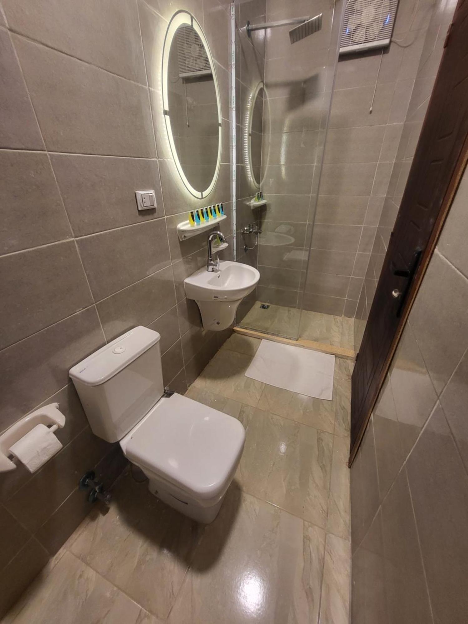 Kafret el-Gabal Global Pyramids View Inn מראה חיצוני תמונה